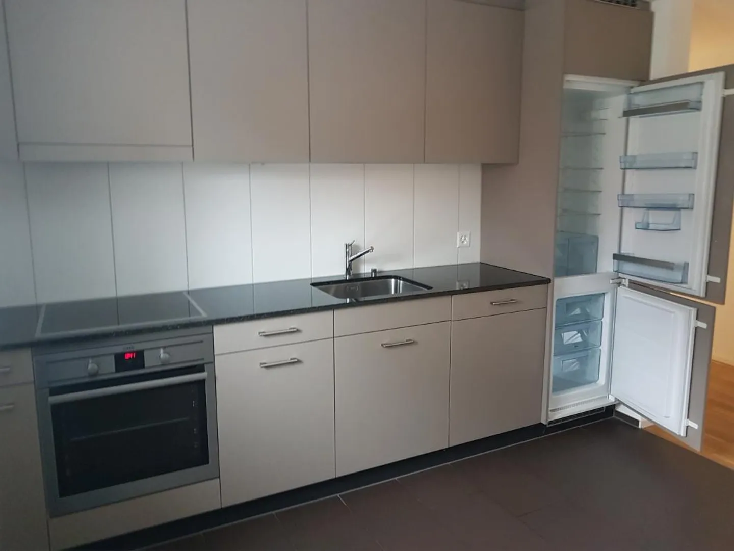 Grosszügige Wohnung mit Balkon - Foto 5 von 9
