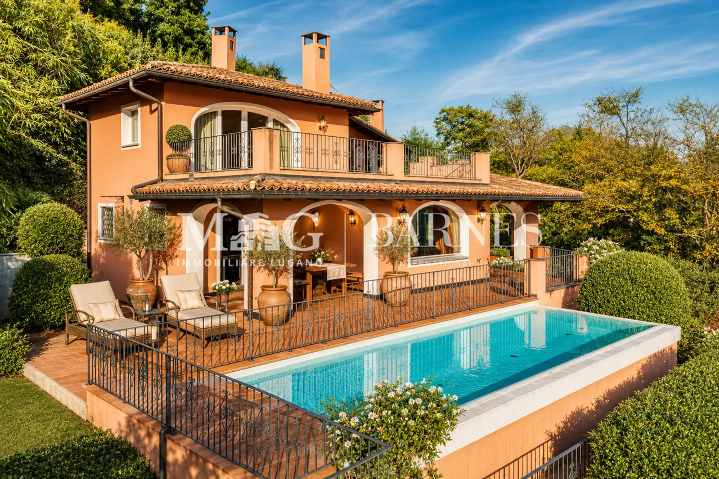 Villa Élégante avec Vue sur le Lac - Photo 1 sur 8