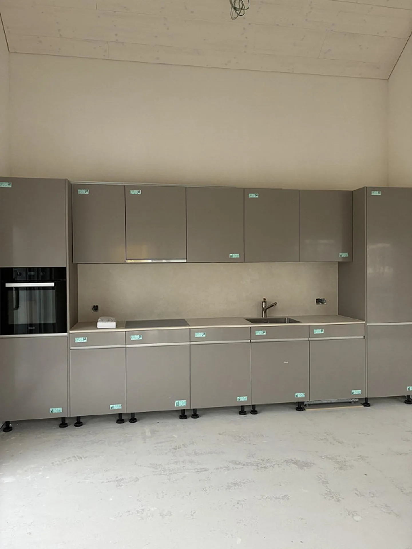 3.5 Room Apartment Attic - Photo 2 of 8