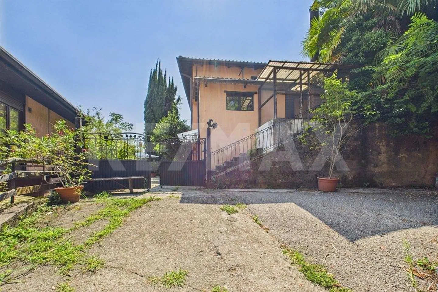 Villa Élégante avec Vue Panoramique - Photo 3 sur 13