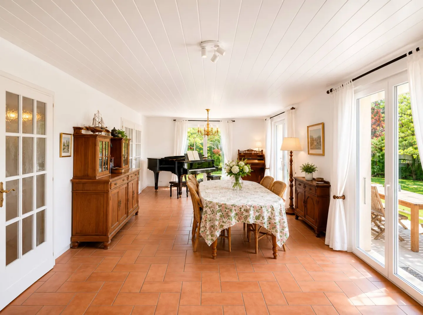 Villa 5.5 rooms - Photo 1 of 7