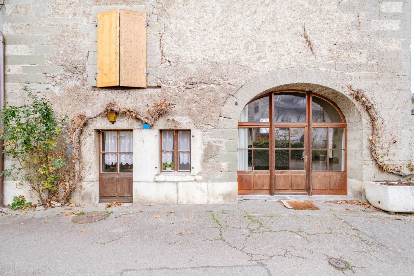 Maison de charme à rénover avec grand terrain et vue Jura - Foto 8 di 8