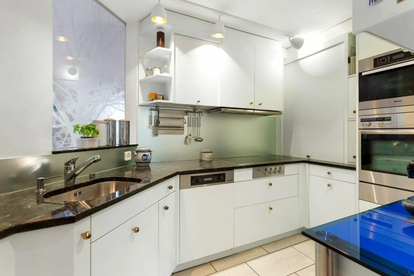 Maisonette-Dachwohnung im Grünen mit Blick auf den Pfäffikersee und... - Foto 9 von 11