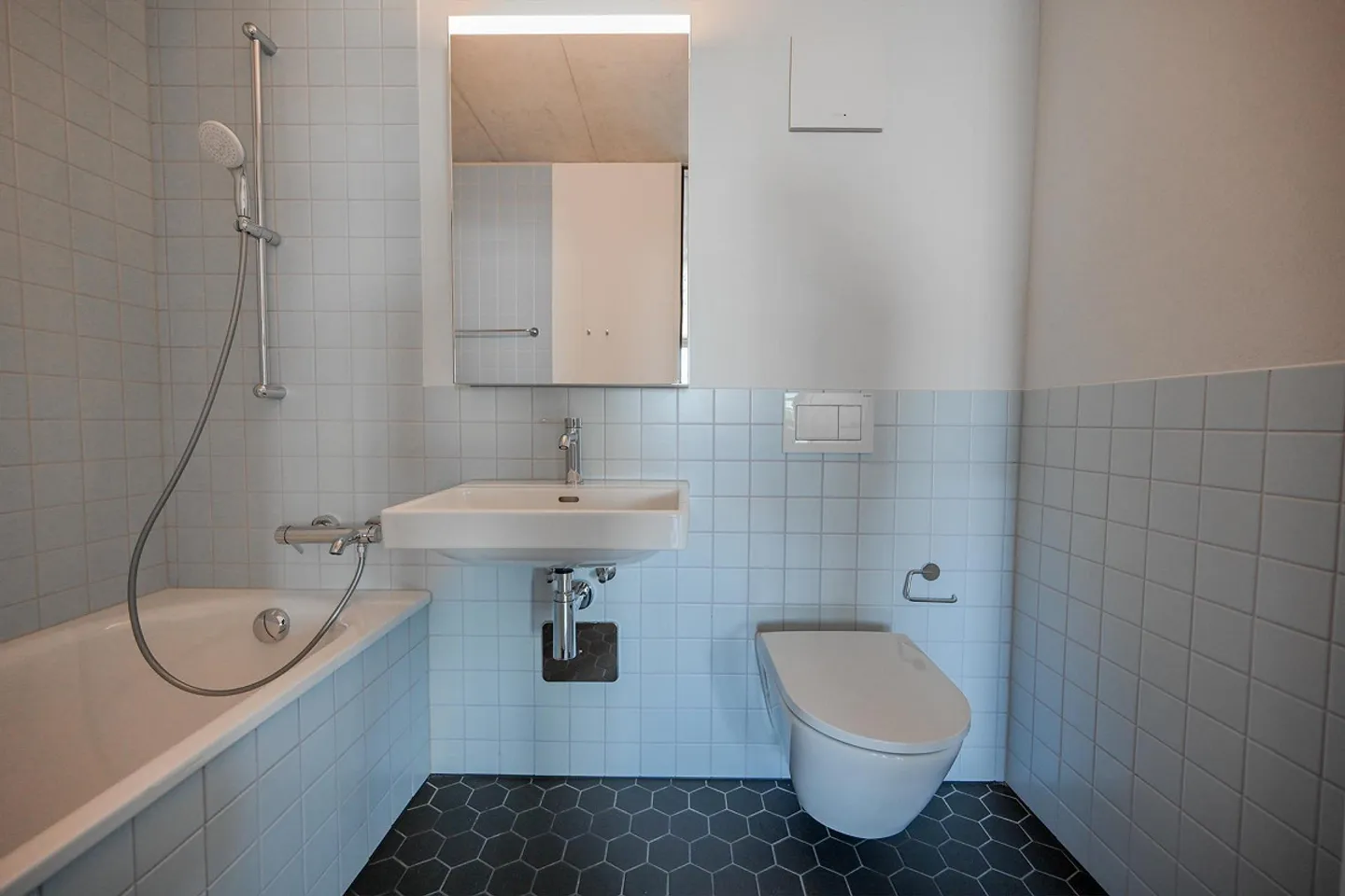 Modernes Apartment in Liebefeld - Foto 8 von 9
