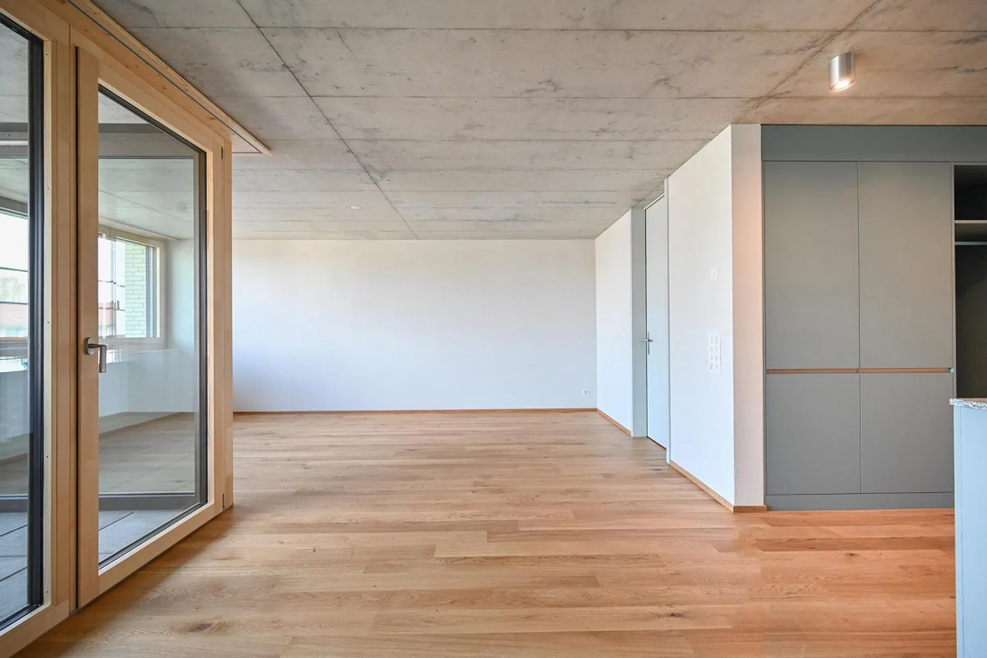 Modernes Apartment in Liebefeld - Foto 3 von 9