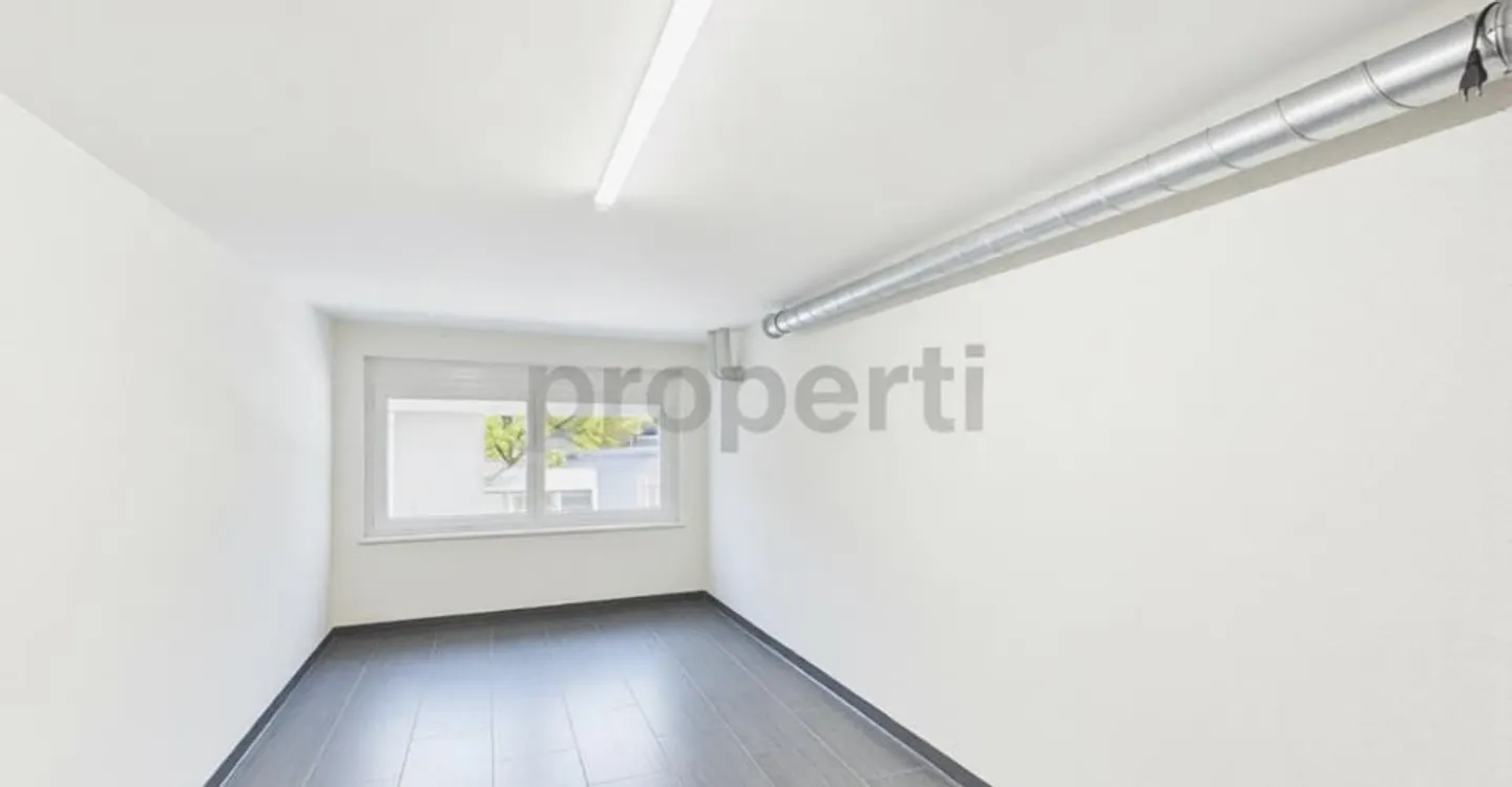 Commercial Retail Space in Central Location in Opfikon - Photo 9 of 10