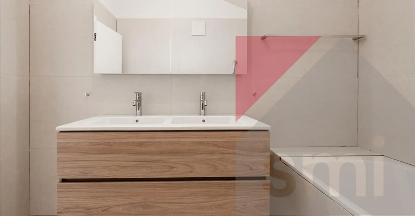 Neue 5-Zimmer-Villa mit einem 50m2 großen Wohnbereich! - Foto 9 von 10