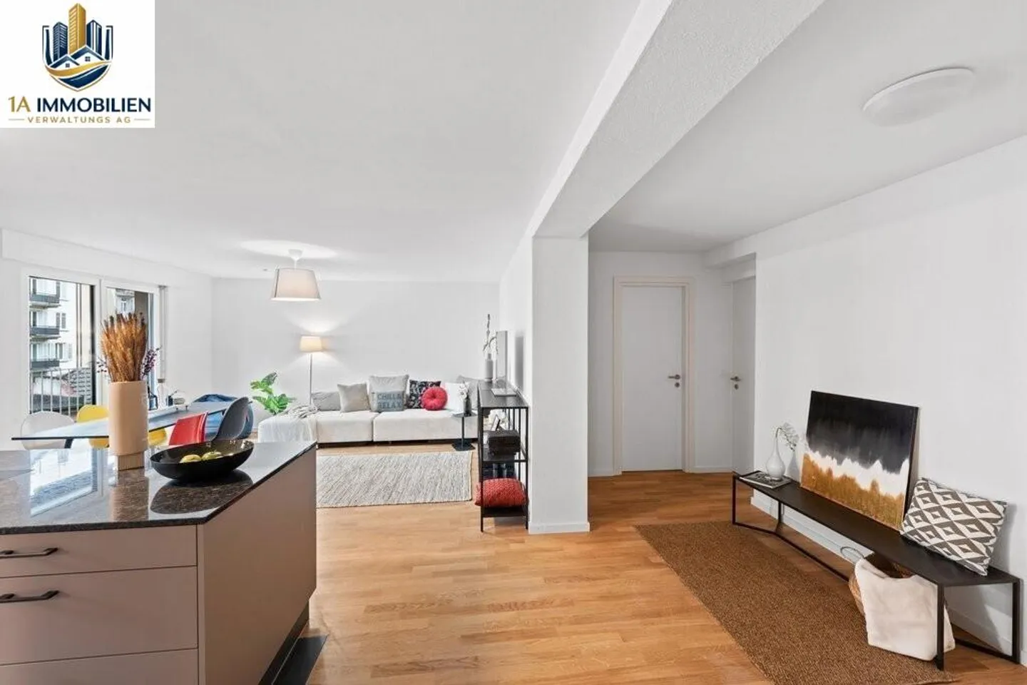 Appartement 3 pièces rénové - Photo 2 sur 7