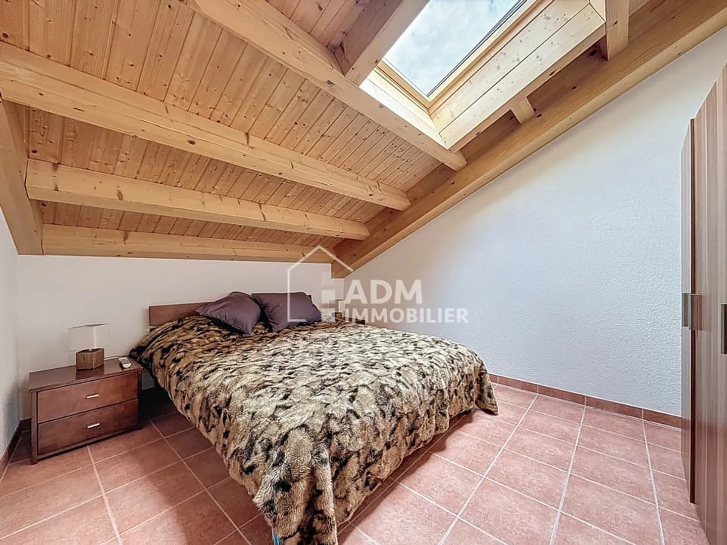 Saillon, 4.5-room duplex apartment in the bath complex - Photo 8 of 13