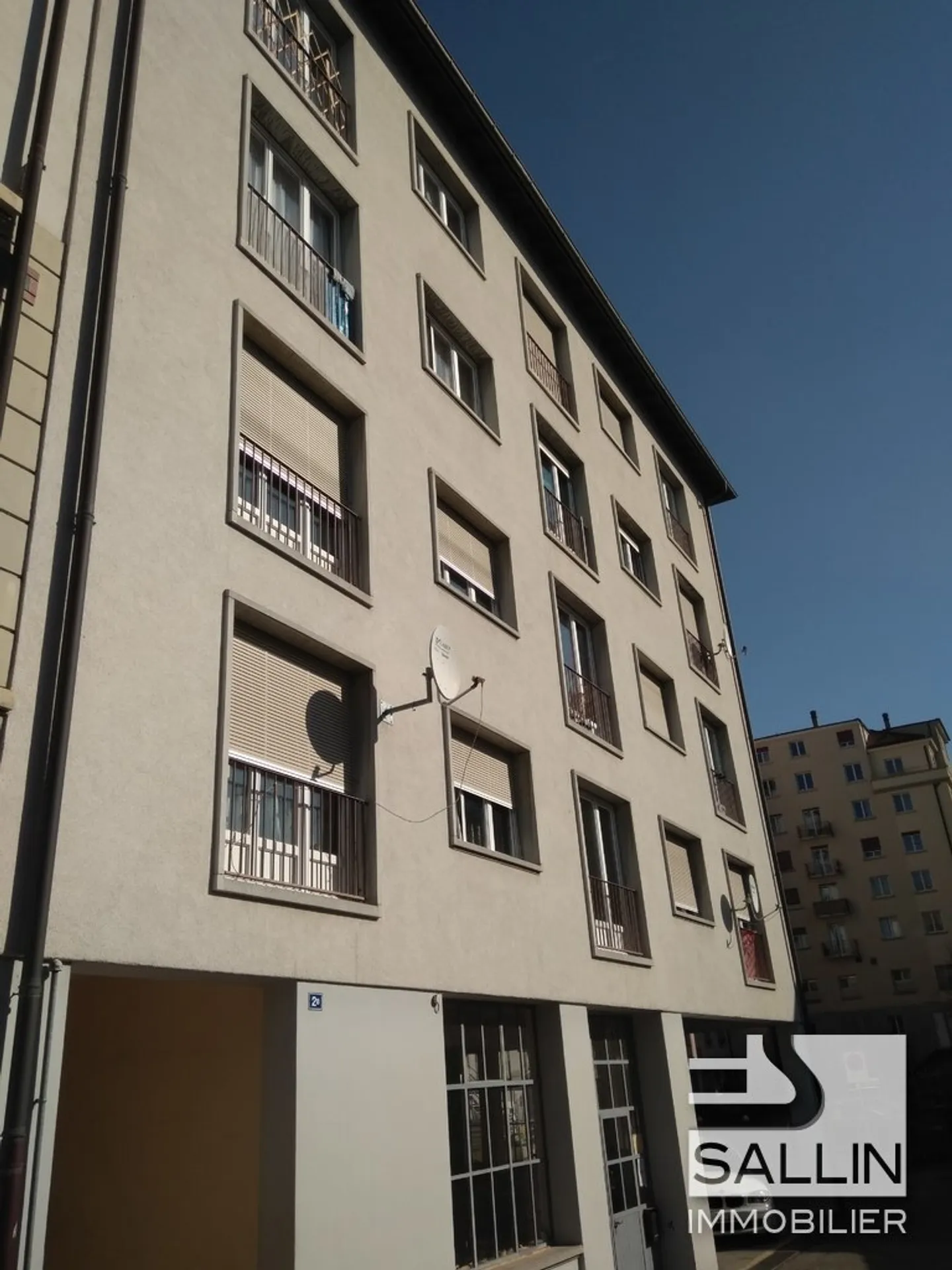 APPARTEMENT DE 2½ PIECES
AU CENTRE VILLE - Photo 1 of 1