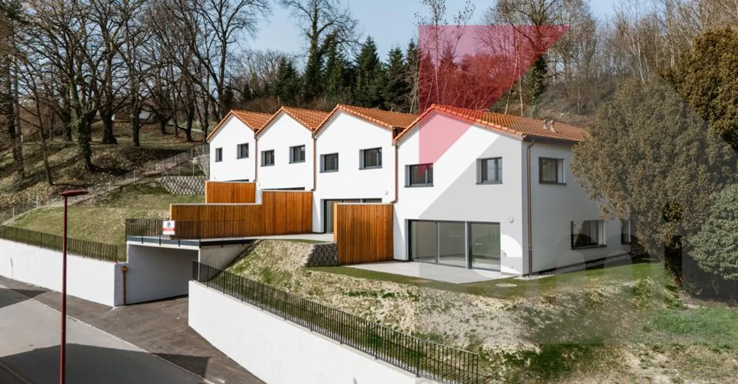 Villas Eleganti a Lucens - Foto 1 di 10