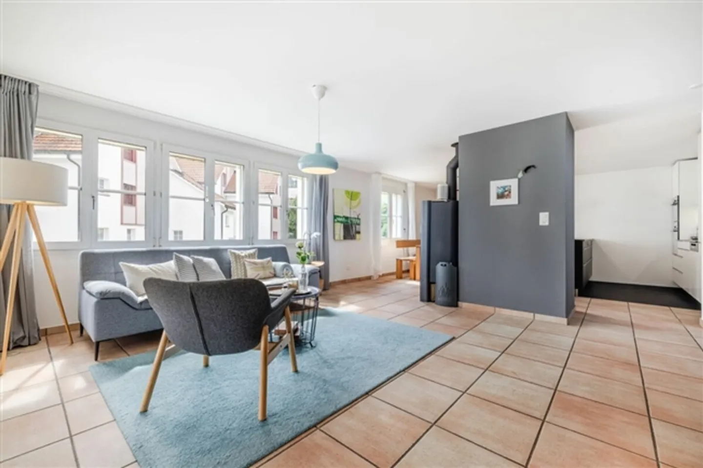 Dreamlike 6.5-room penthouse apartment with bright rooms and sunny balcony - Photo 3 of 15