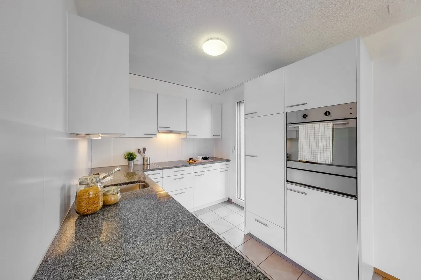 Moderne Wohnung in Familienquartier - Foto 2 von 10