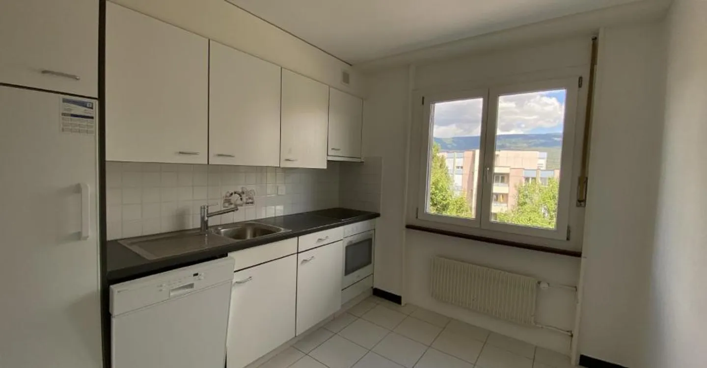 Appartement spacieux de 4.5 pièces - Photo 1 sur 7