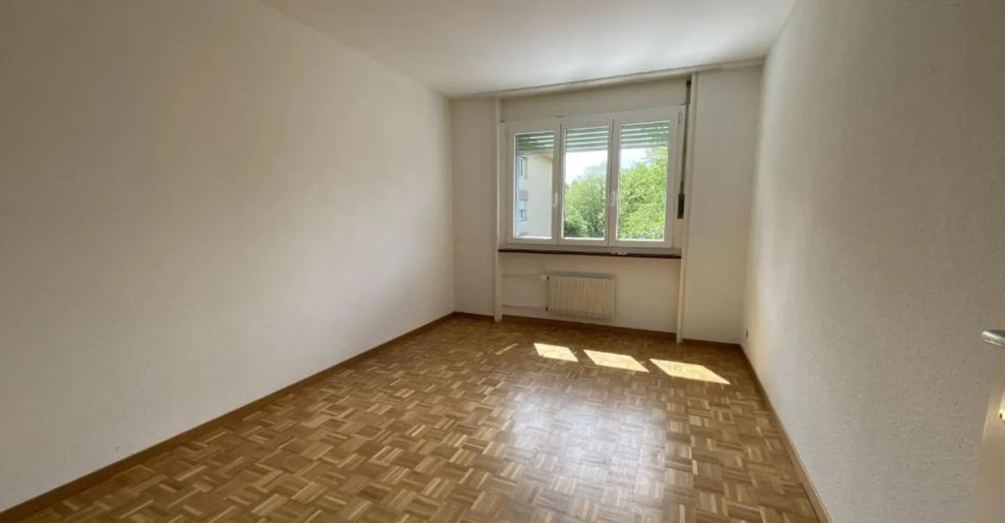 Appartement spacieux de 4.5 pièces - Photo 4 sur 7
