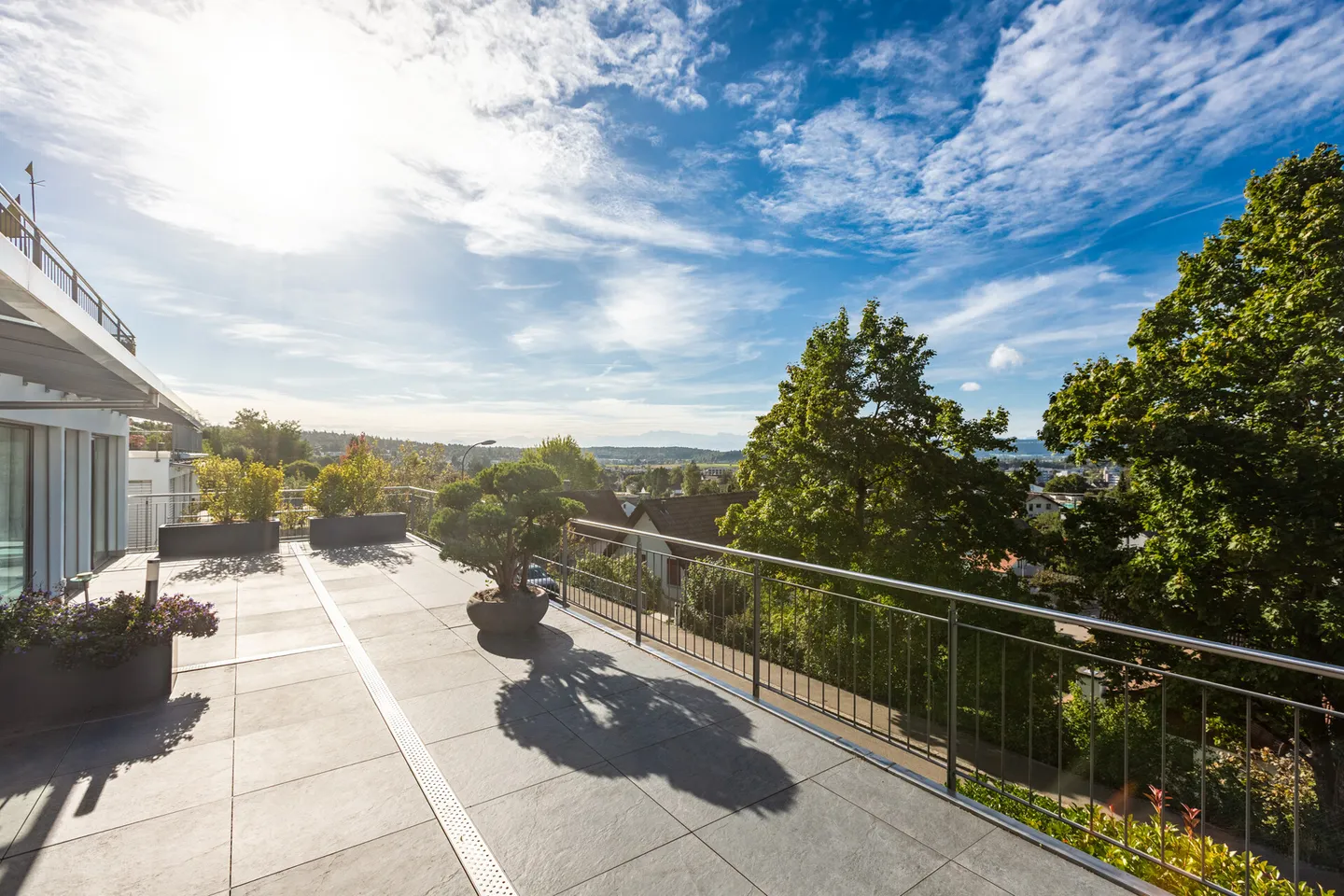 Vista montagna e libertà: lussuosa maisonette 6.5 con terrazza di 160 m2 - Foto 7 di 18