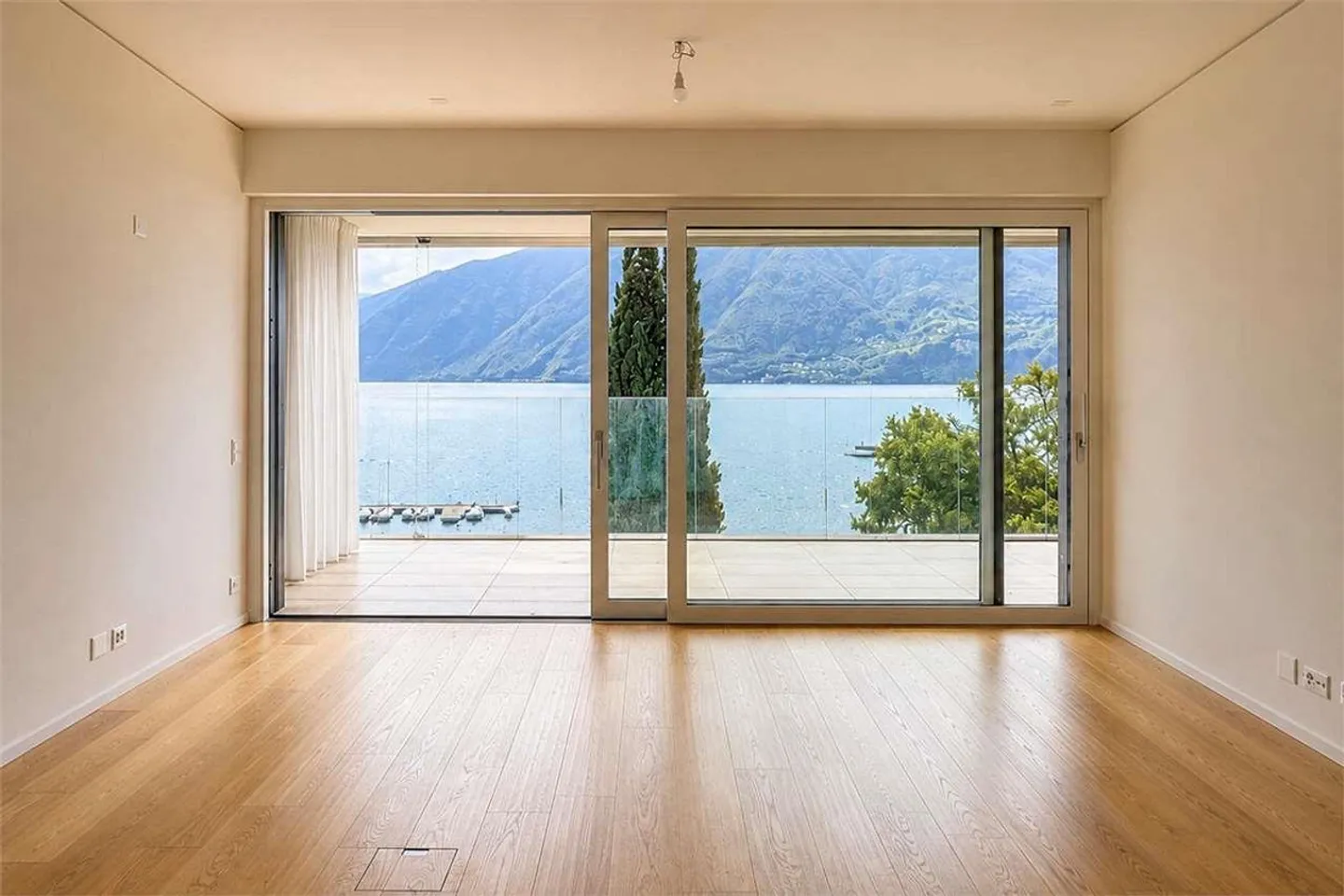 Elegante 3.5 locali in prestigiosa residenza nel cuore di Lugano - Foto 5 von 12