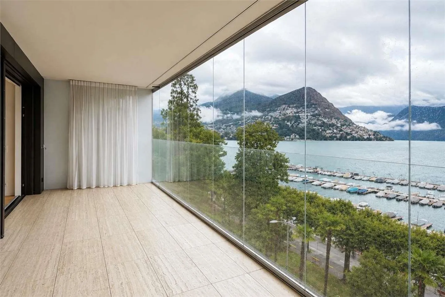 Elegante 3.5 locali in prestigiosa residenza nel cuore di Lugano - Foto 7 von 12