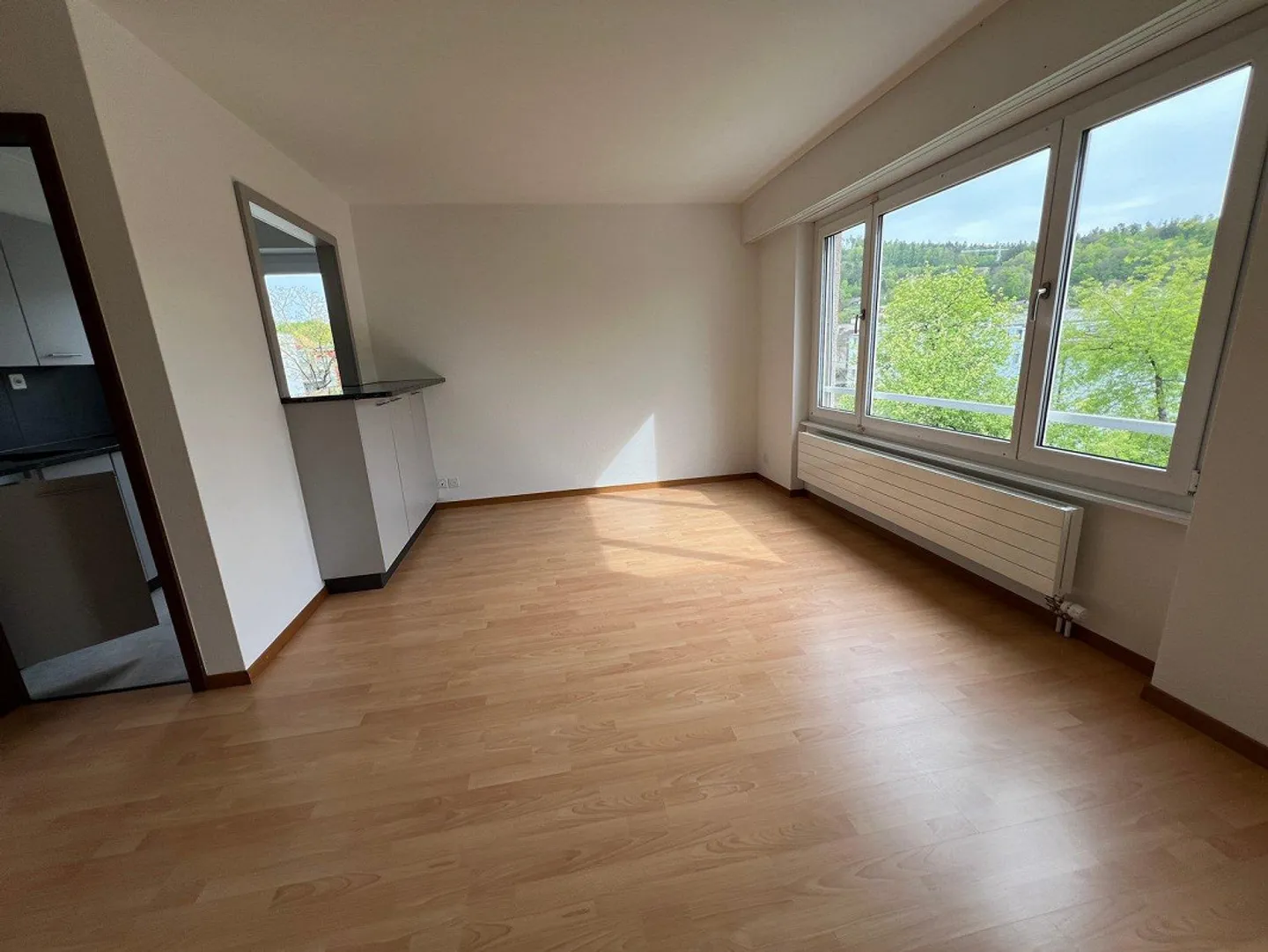 Grosszügige 2.5-Zimmerwohnung mit Balkon in Ostermundigen - Foto 1 di 9