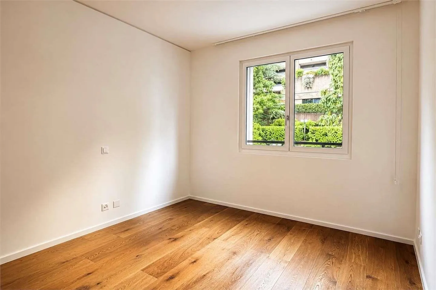 Elegante 3.5 locali in prestigiosa residenza nel cuore di Lugano - Foto 10 von 12