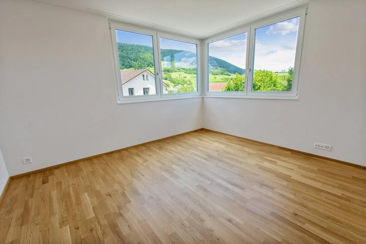 3.5 Room Apartment in Erlinsbach - Photo 2 of 9