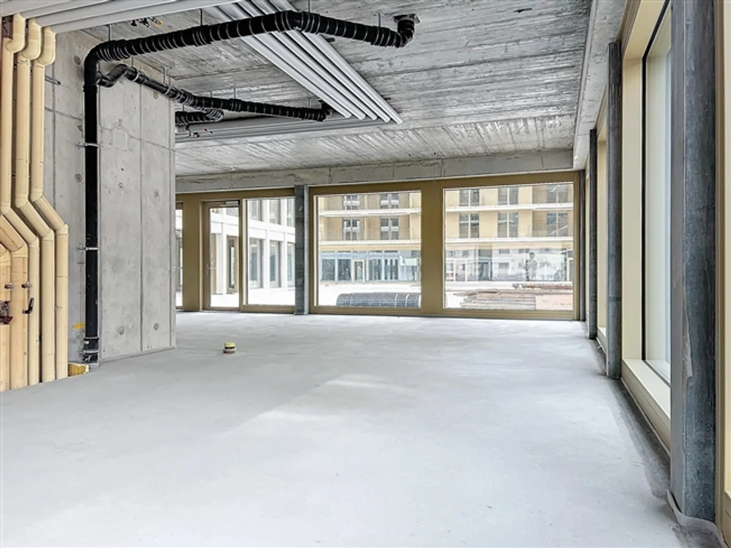 «BAHNHOFSHOF - Wo das Herz von Sion schlägt» - Foto 5 von 14