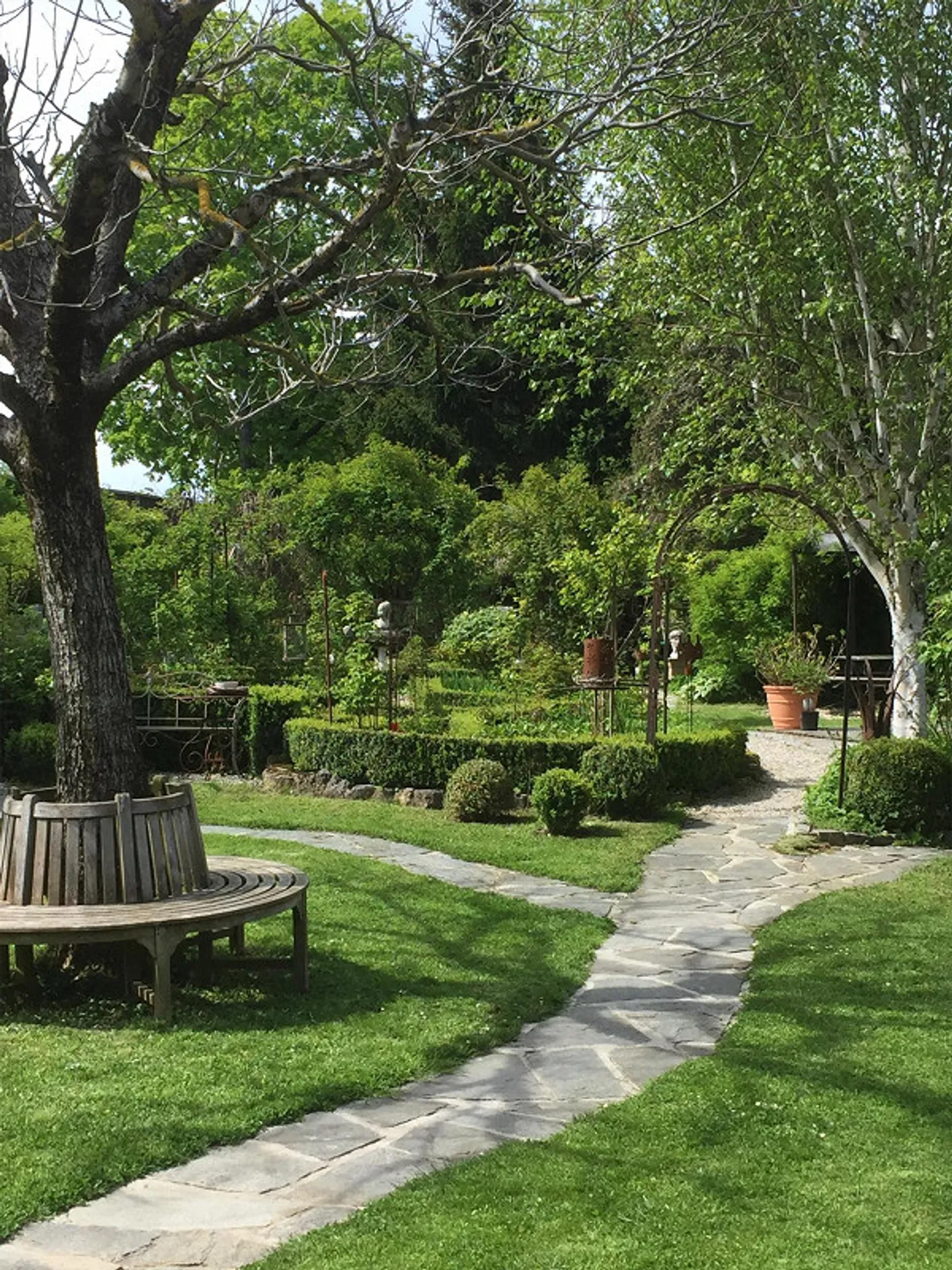 charming maisonette apartment with large garden - Photo 3 of 14