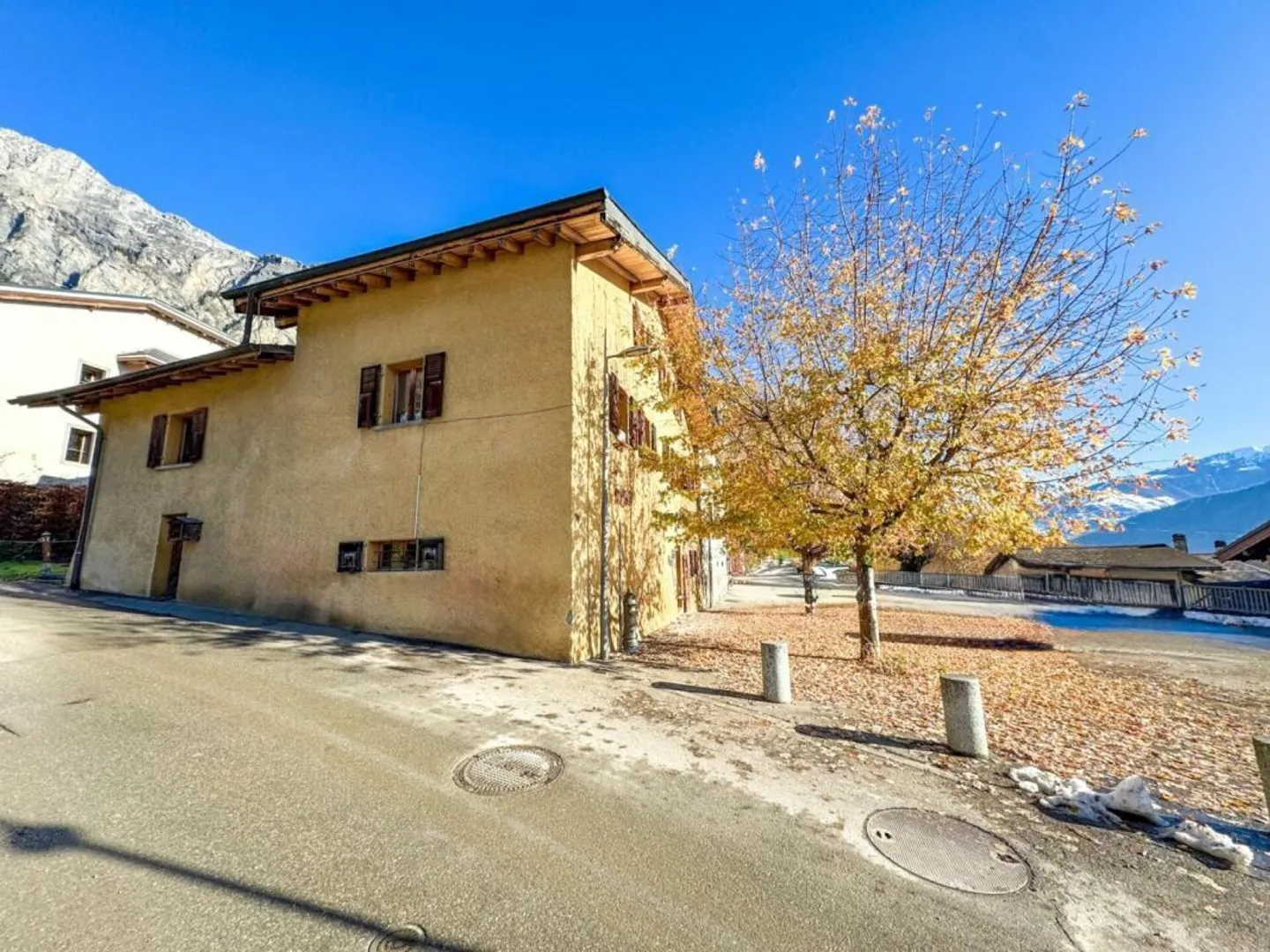 Multi-apartment house 7 rooms in Grugnay (Chamoson) - Photo 4 of 21
