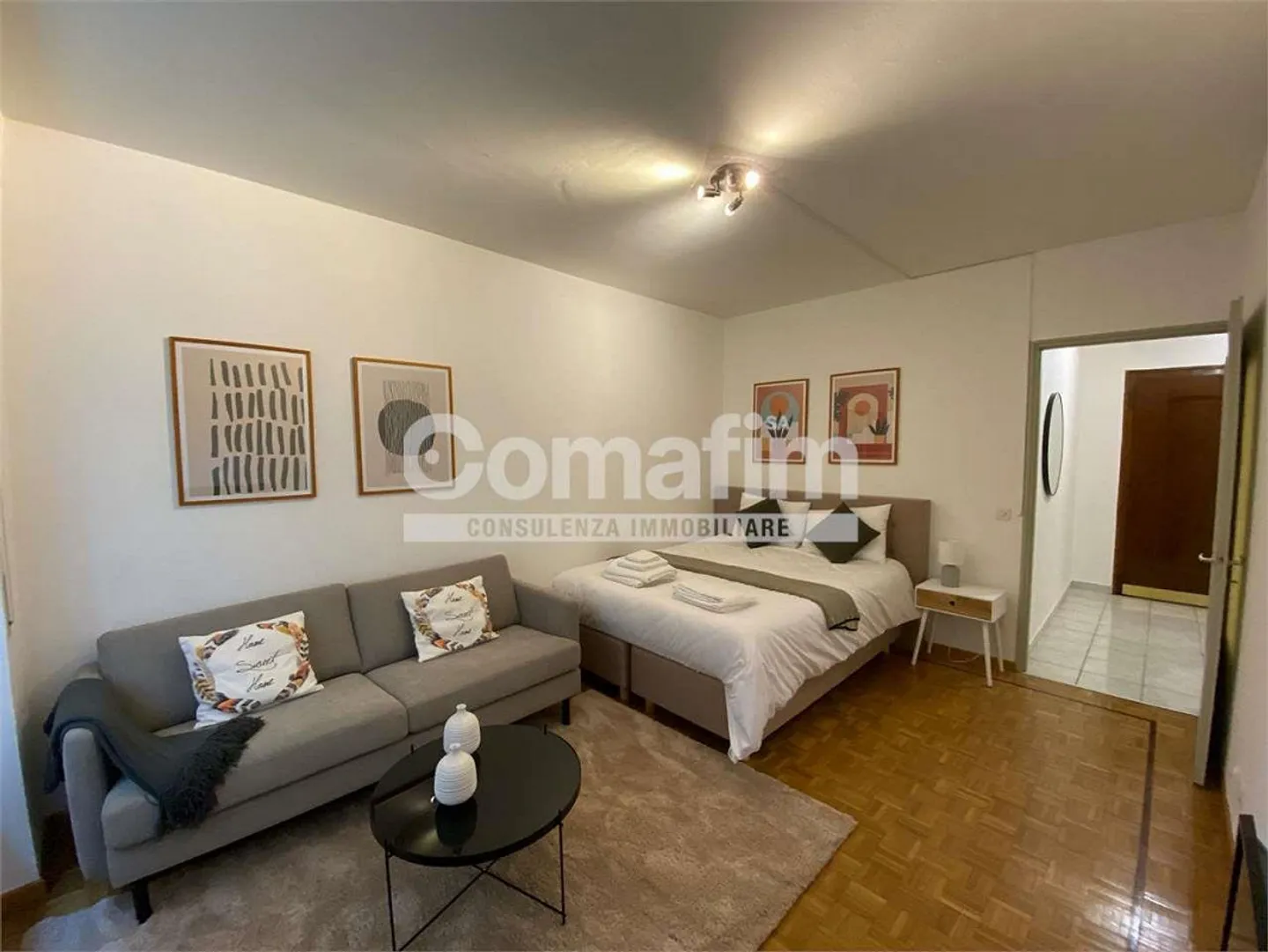Geräumiges möbliertes Studio in Lugano - Foto 2 von 8