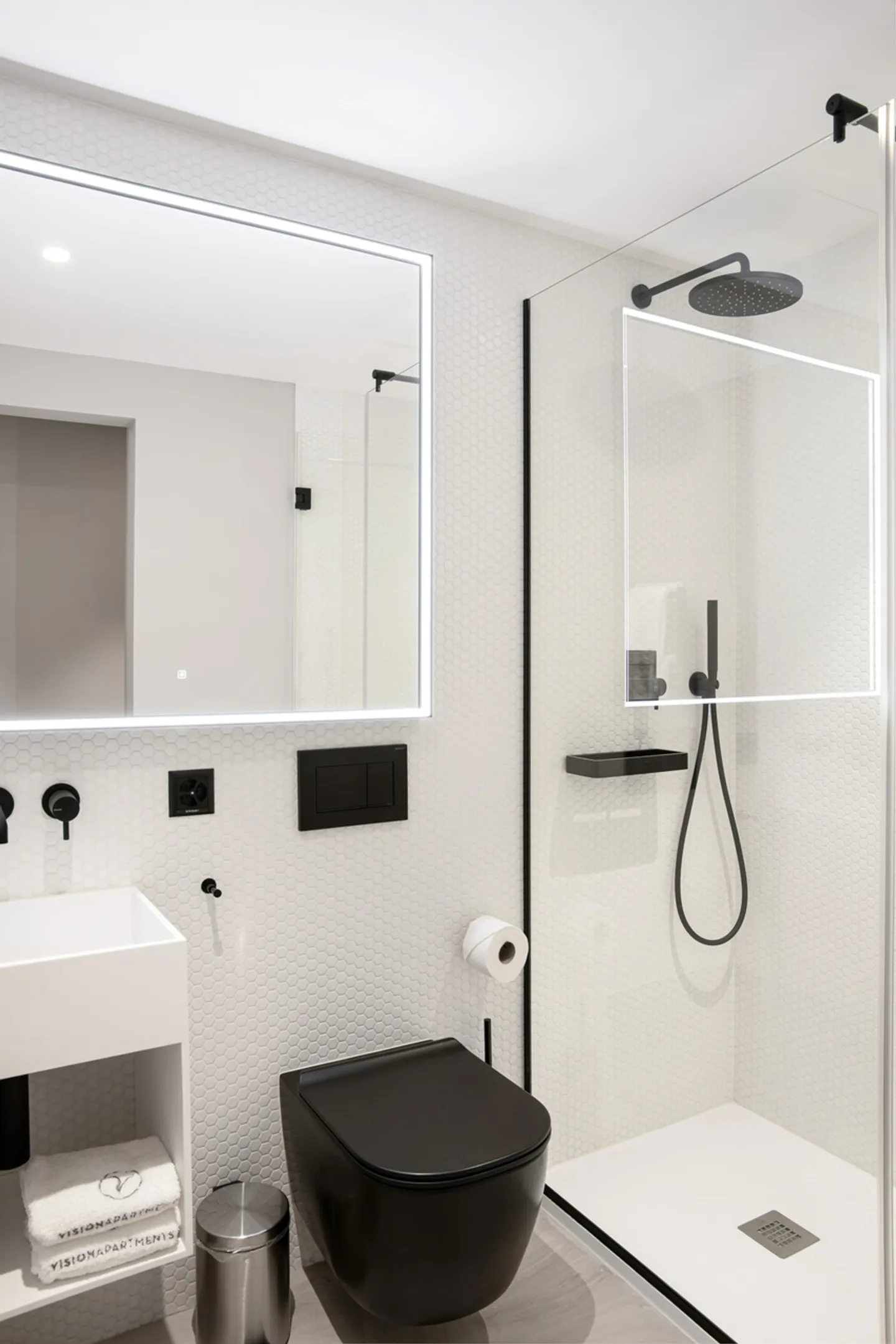 Cozy Apartment with Modern Amenities - Photo 5 of 5