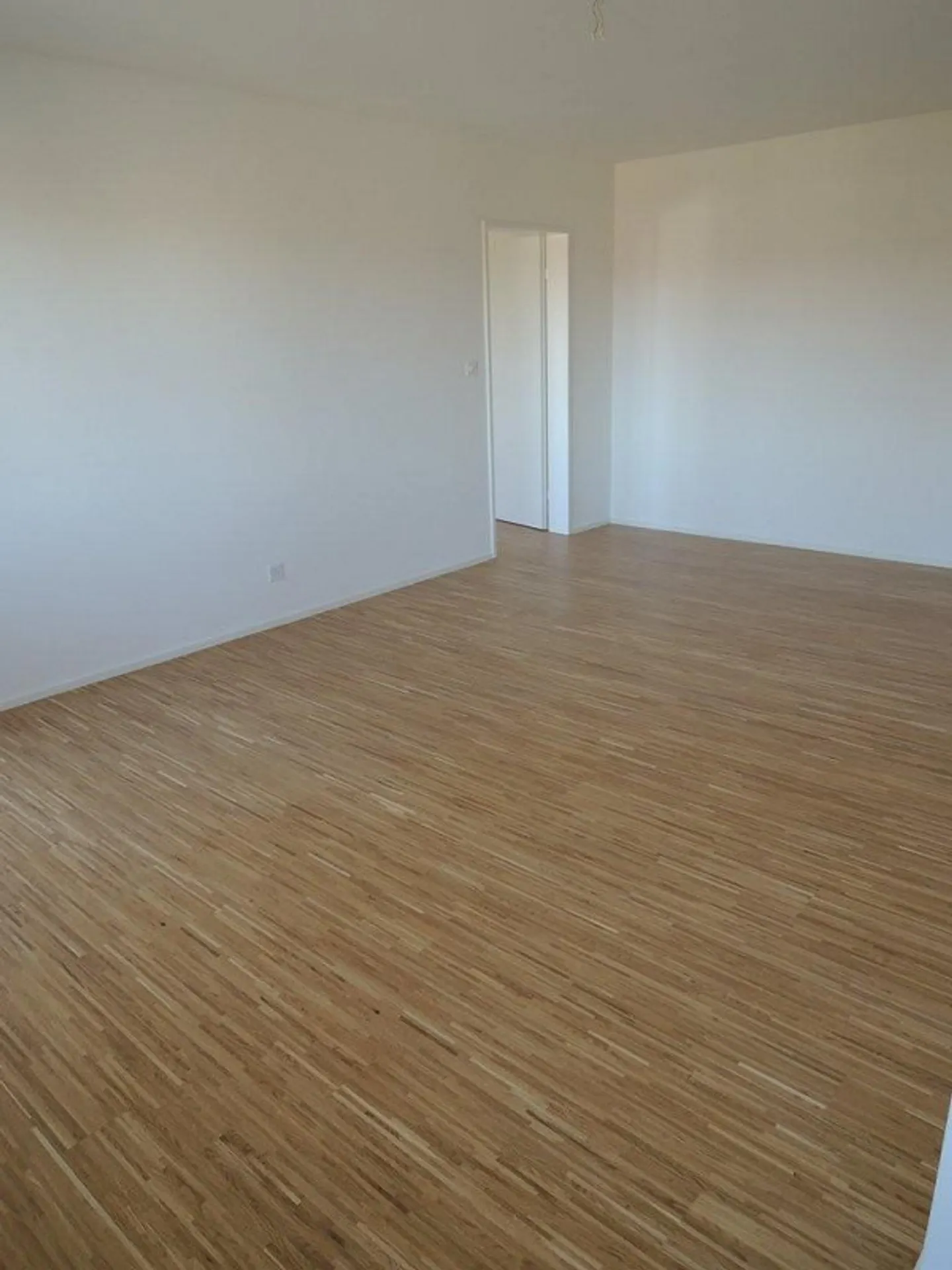 Appartement moderne en ville dans le meilleur emplacement à Zurich-Wiedikon - Photo 3 sur 4
