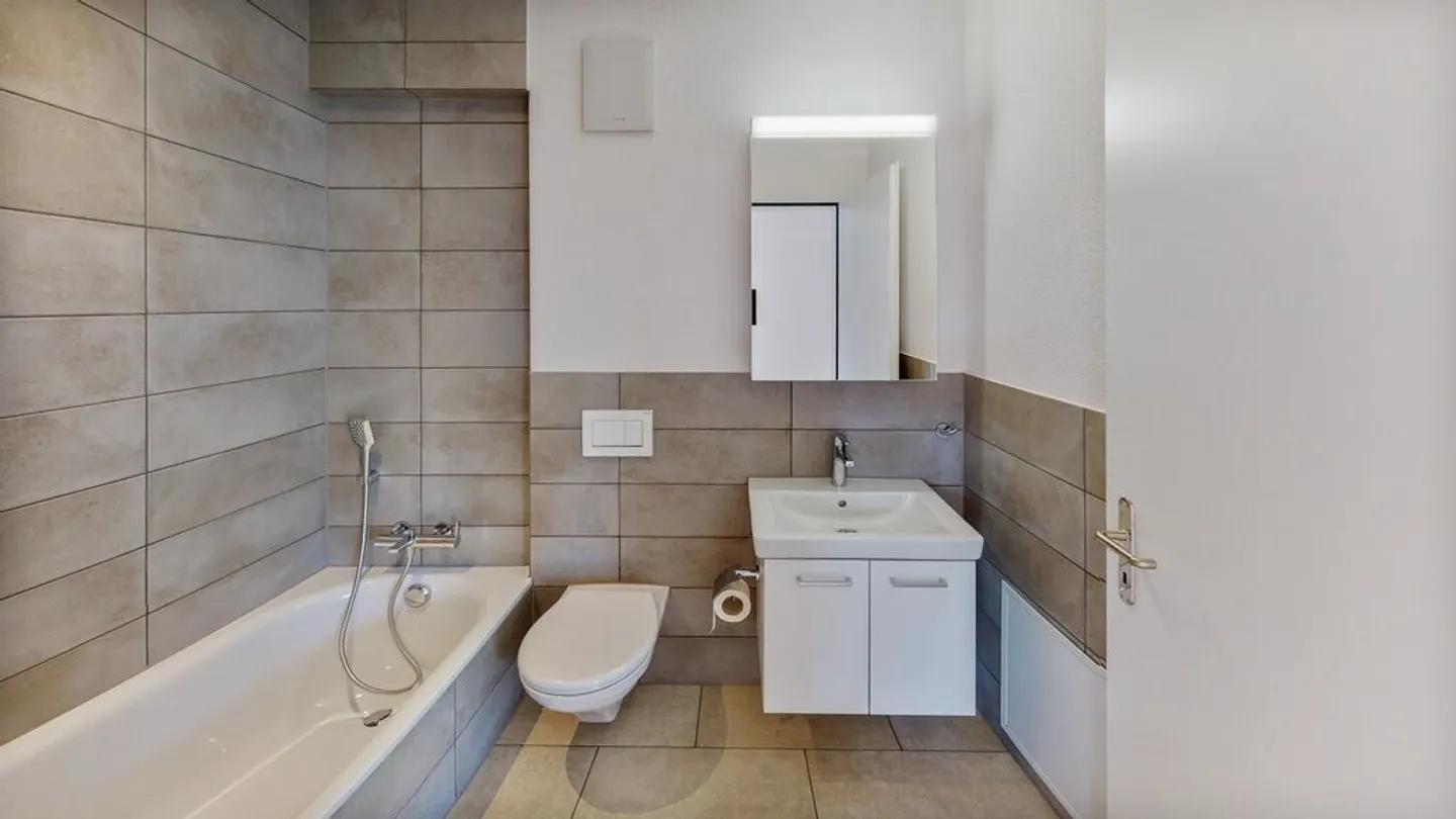 3.5 Room Apartment in Erlinsbach - Photo 8 of 9