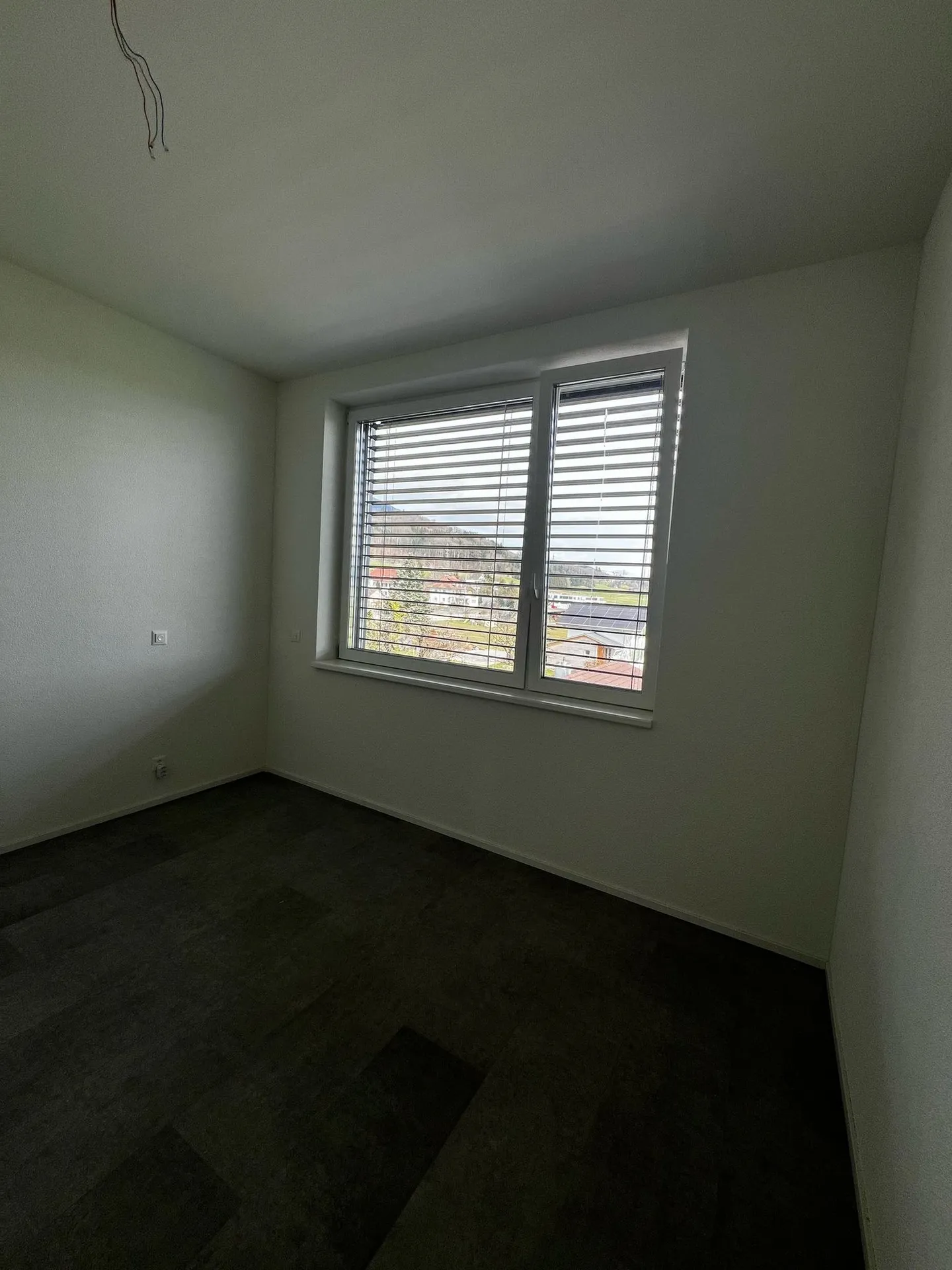 Cool 2 1/2 Room Loft Apartment with Fantastic Views - Photo 8 of 17