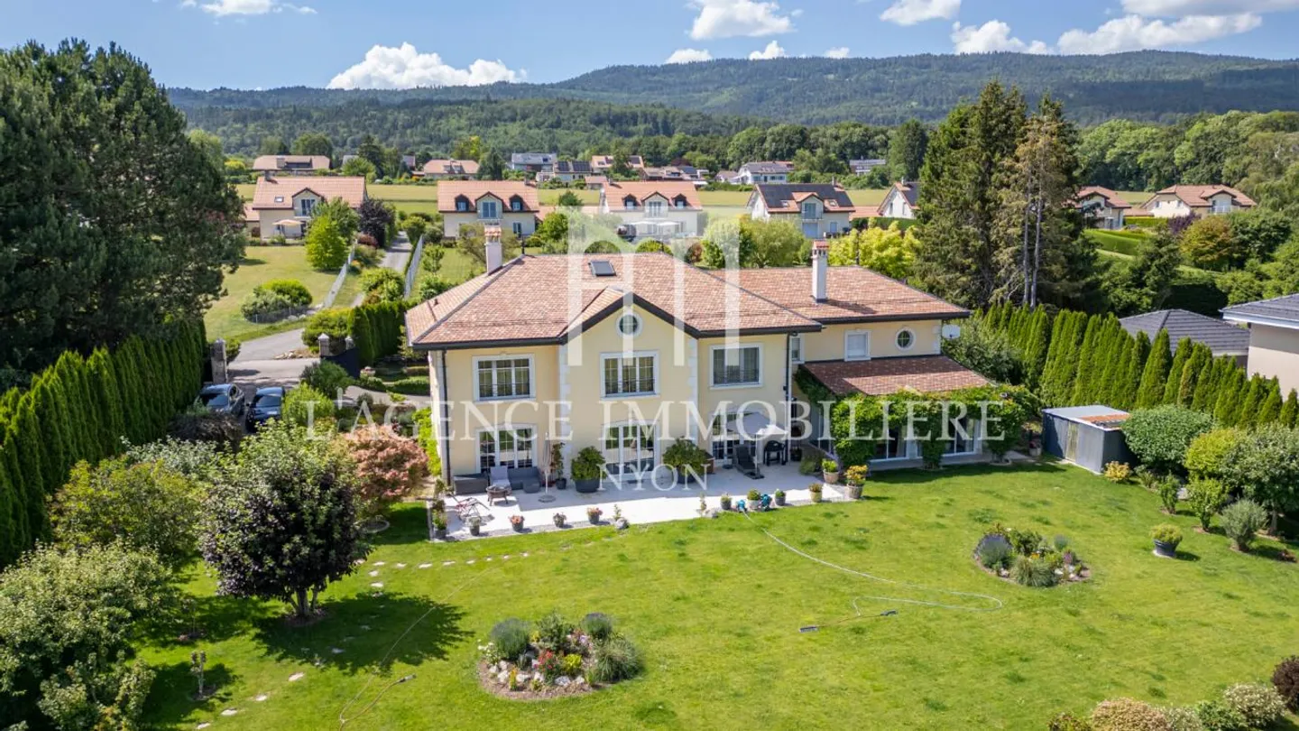 Ampia casa familiare con giardino - Foto 1 di 14