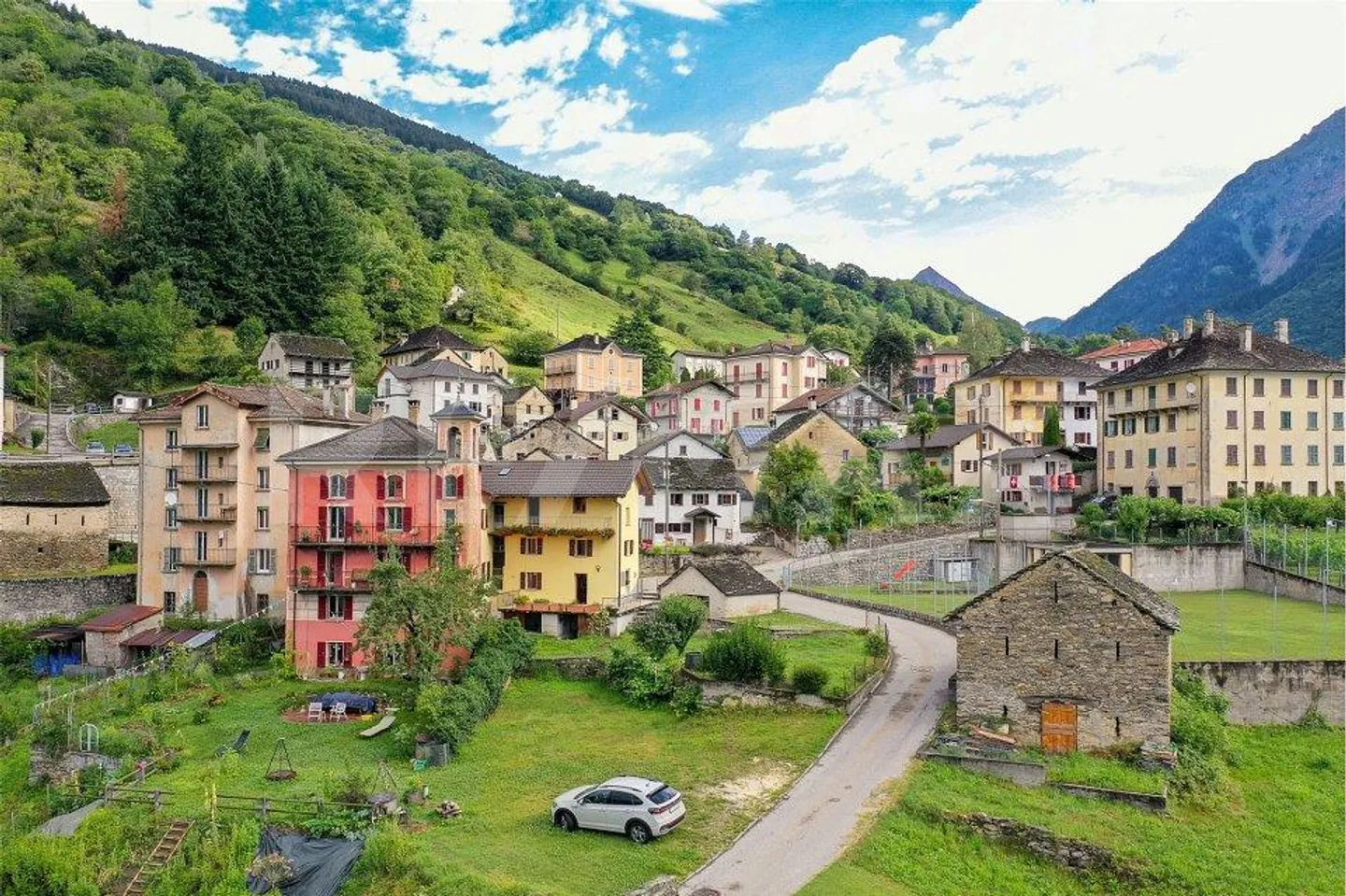 Casa con giardino e atelier - Foto 13 di 13