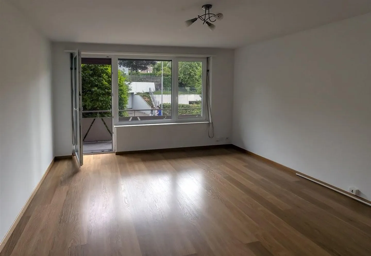 Charmante Wohnung in Zürich-Seebach - Foto 3 von 6