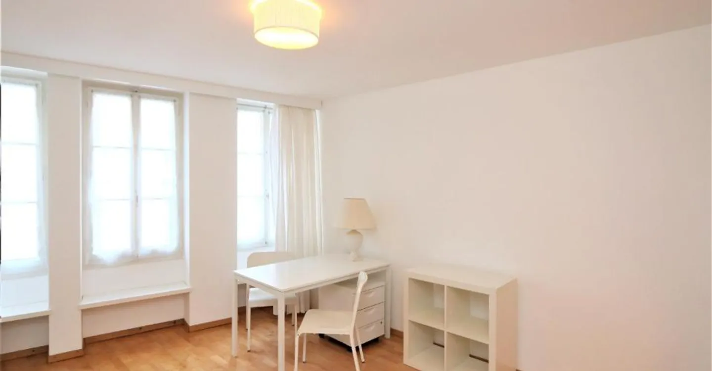 Furnished studio near the Old Town - Photo 2 of 9