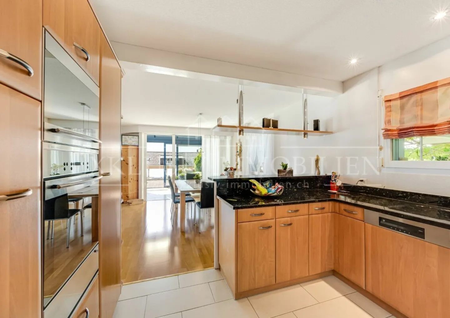 House with plenty of light and charm - Photo 3 of 9