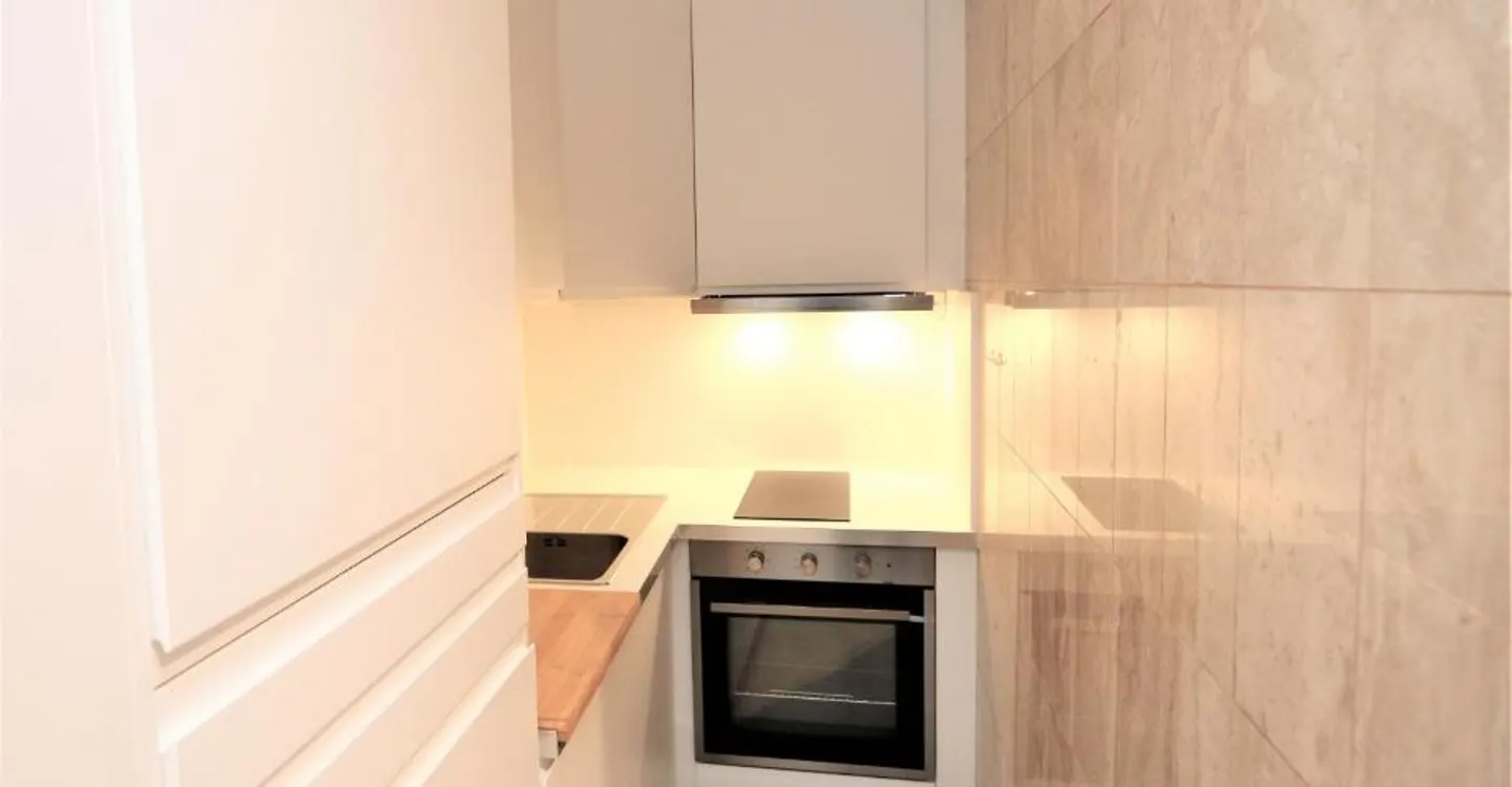 Furnished studio near the Old Town - Photo 5 of 9