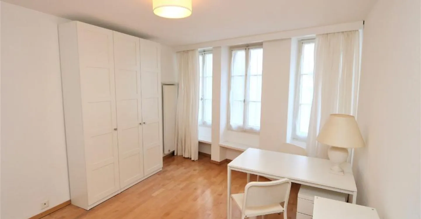 Furnished studio near the Old Town - Photo 3 of 9