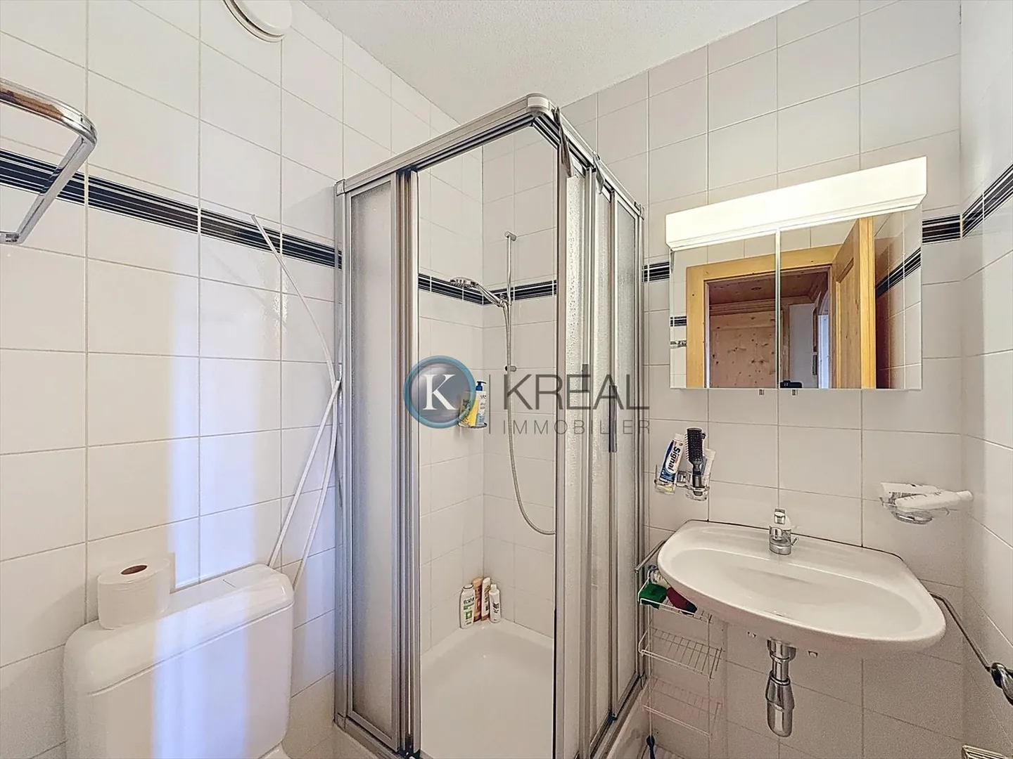 Vue sur les Alpes - Appartement dans une résidence de vacances et à vendre aux étrangers - Photo 4 sur 10