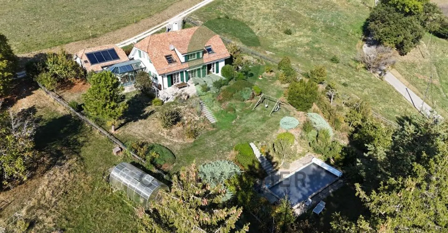 Außergewöhnliche Villa mit herrlichem Blick - Foto 11 von 11