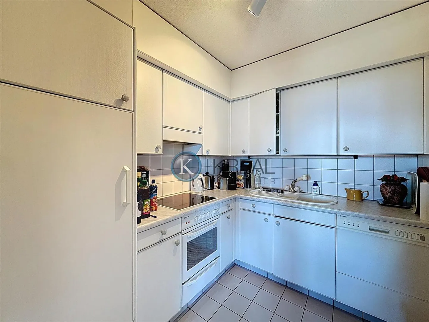 Vue sur les Alpes - Appartement dans une résidence de vacances et à vendre aux étrangers - Photo 5 sur 10