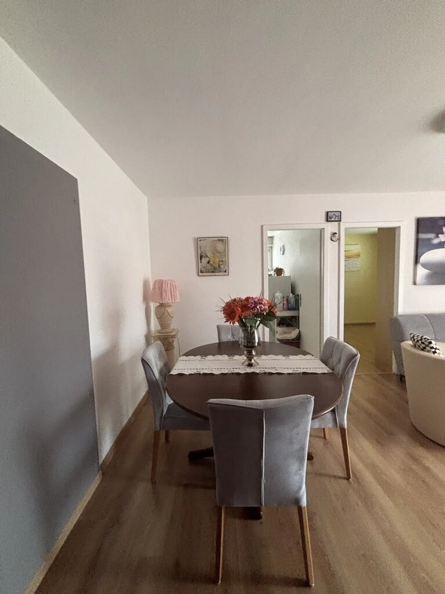 Da afferrare! Superbo alloggio in un quartiere tranquillo e verdeggiante! - Foto 3 di 8