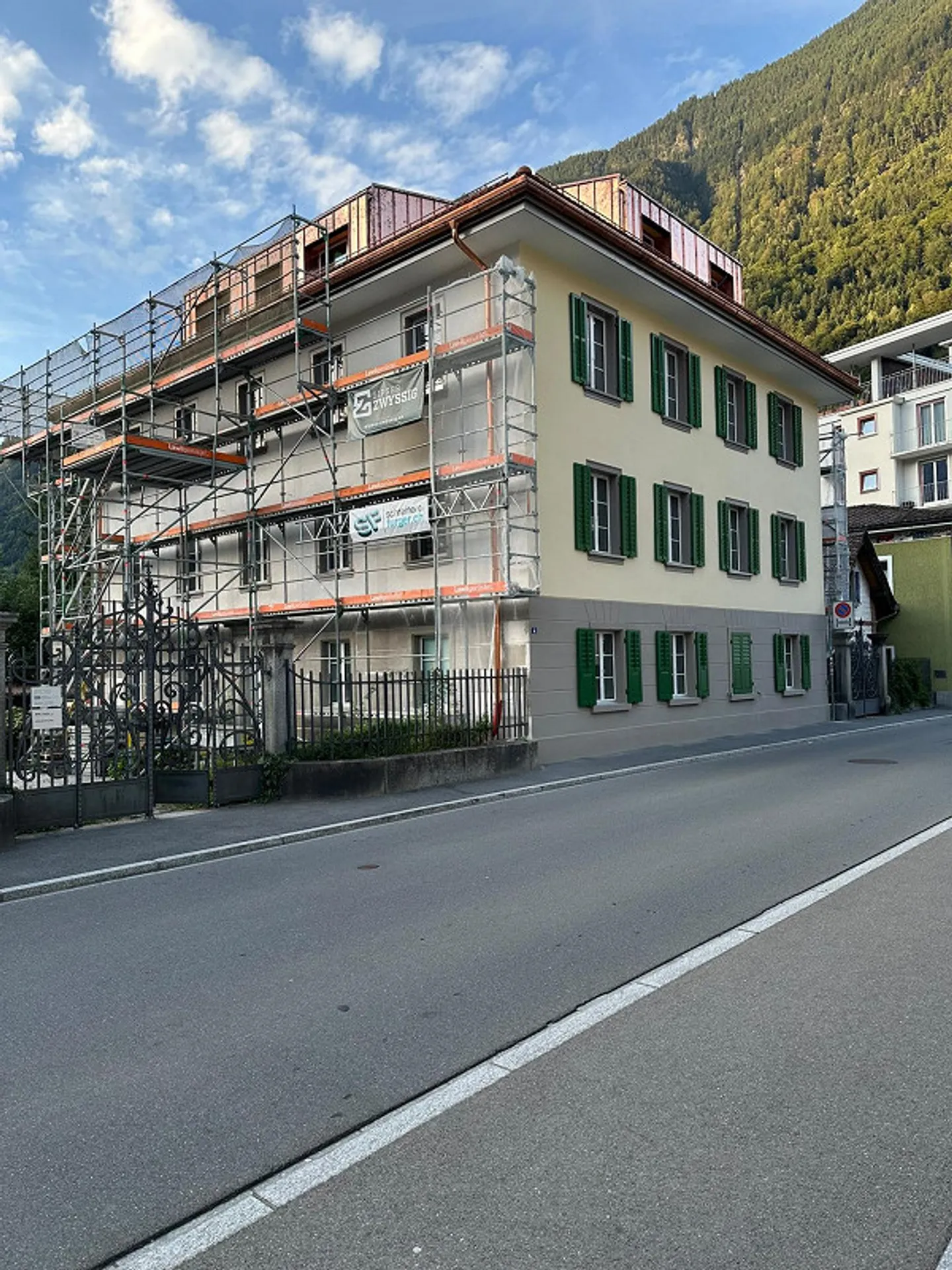 Einzigartiges Wohnen im 150-jährigen Herrschaftshaus - Foto 2 di 6