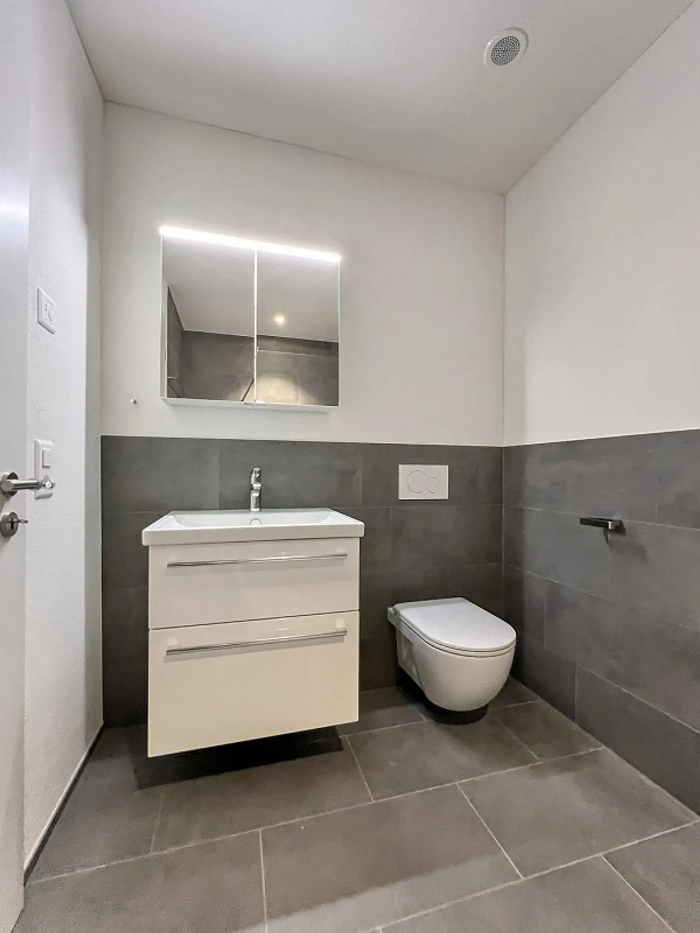 Great seating apartment - Photo 5 of 9