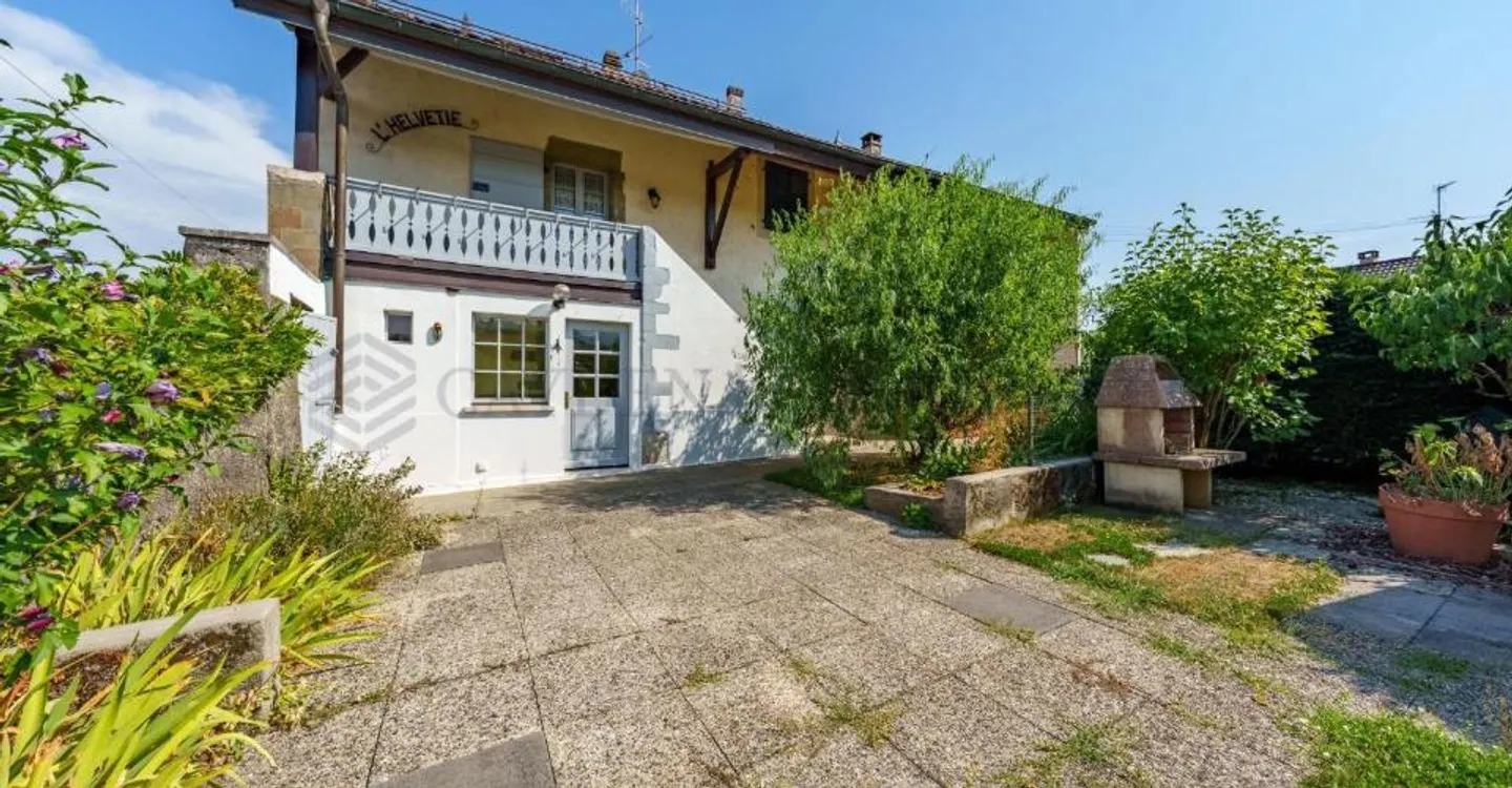 Exklusivität !! Schönes Dorfhaus mit Charme, zu entdecken !! - Foto 1 von 13