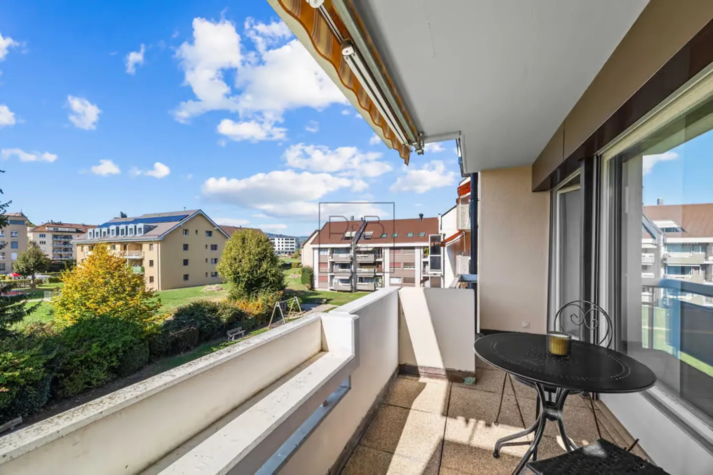 Appartement familial de 5.5 pièces au coeur de la ville - Photo 1 of 8