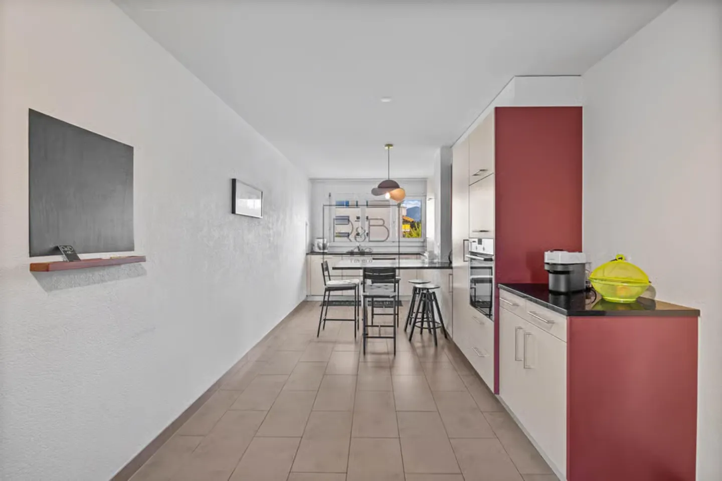 Appartement familial de 5.5 pièces au coeur de la ville - Photo 3 of 8