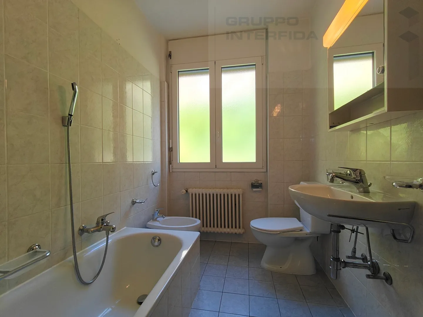 APPARTEMENT LUMINEUX DE 3,5 PIÈCES À MORBIO INFERIORE - Photo 8 sur 9